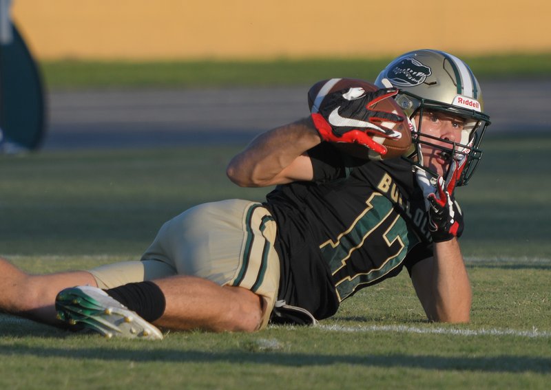 082625_BA_FOOTBALL_01.jpg