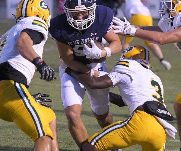 090525_SHS_FOOTBALL_07.jpg