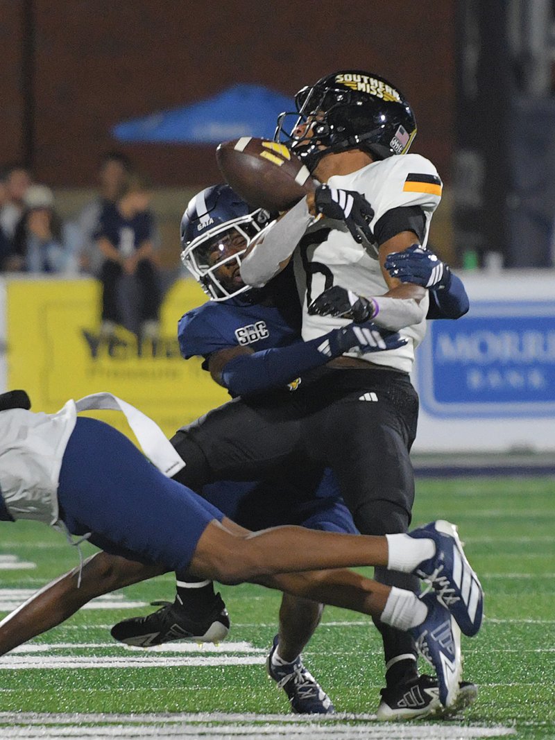 100925_GS_FOOTBALL_06.jpg