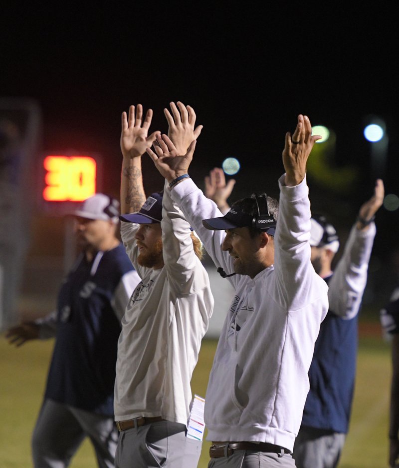 102425_SHS_FOOTBALL_05.jpg