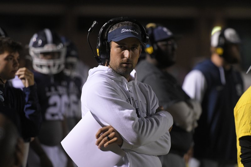 SHS_FOOTBALL_102425_007.jpg