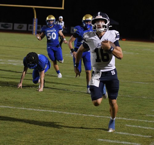 082126_SEB_SHS_FOOTBALL_03.jpg