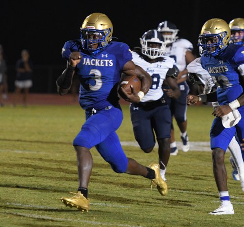 082126_SEB_SHS_FOOTBALL_04.jpg