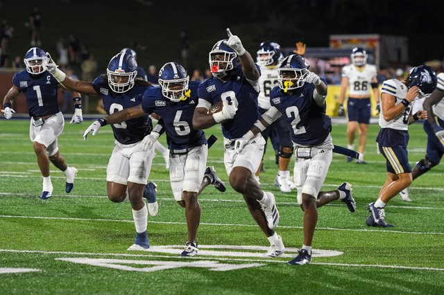 Georgia Southern shuts out Charleston Southern 31-0