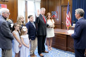 Braun sworn in 1.jpg