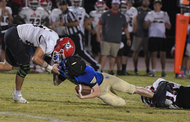 100226_SEB_FOOTBALL_03.jpg
