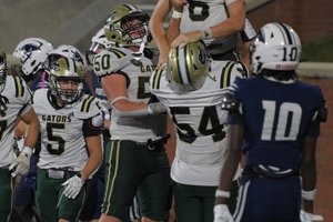 081625_BA_PORTAL_FOOTBALL_01.jpg